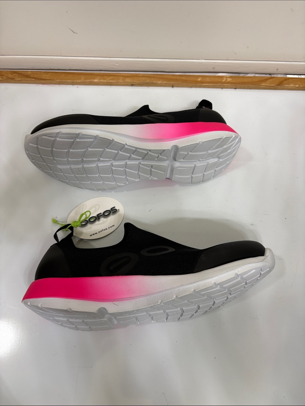 NWT OOFOS Black Slip-On Sneakers with Pink and Lime Accents - Picture 10 of 11